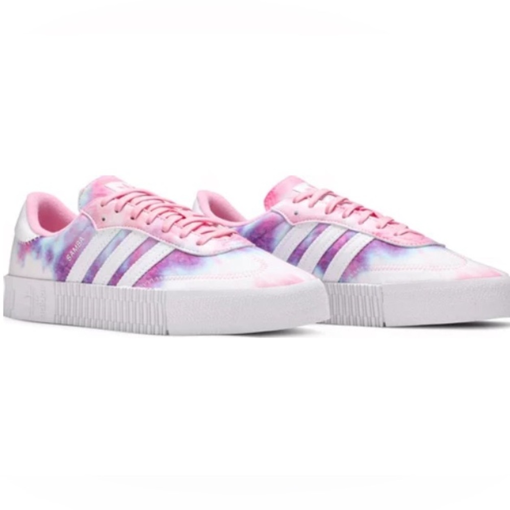 Adidas Sneakers